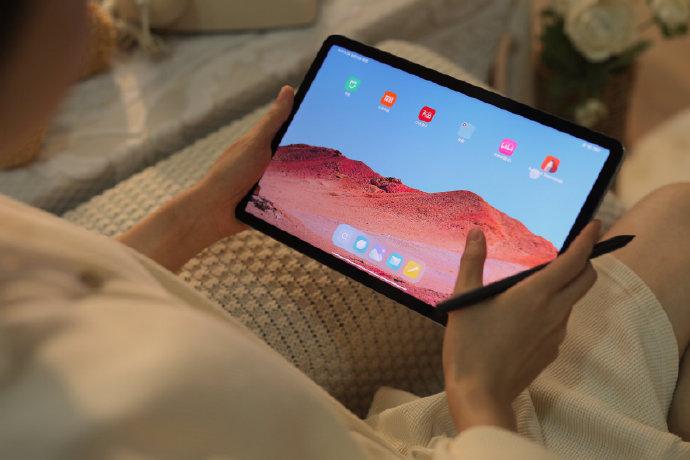 最新平板电脑排行榜深度解析与个人观点