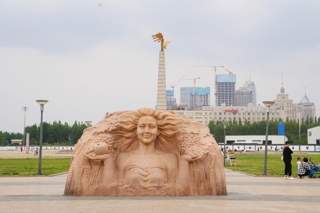 最新化妆品卫生标准,自然美景探寻之旅的护肤指南