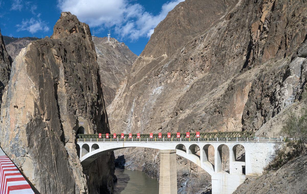 昌都武警支队,科技引领智能武装新力量崛起